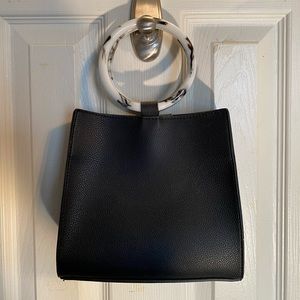 Black removable strap purse